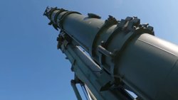 Россия готова ответить на любые вызовы, но не хочет гонки вооружений, отметил Путин