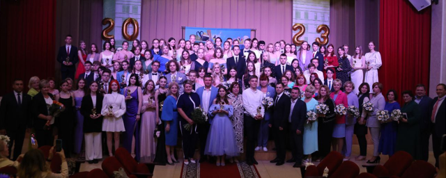 В Раменском г.о. школу окончили 97 медалистов и 34 стобалльника