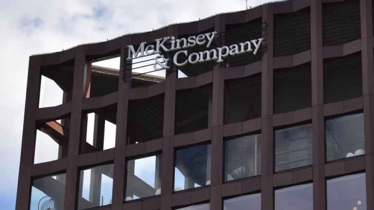 Крупная консалтинговая фирма McKinsey выплатит $230 млн из-за опиоидного кризиса