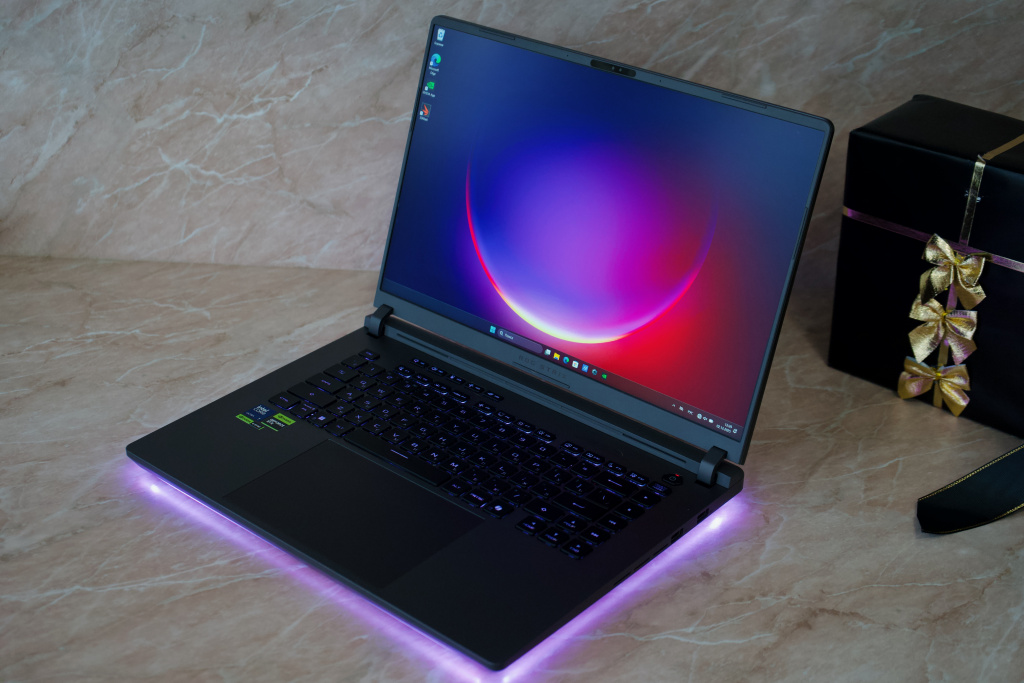 ASUS ROG Strix G16 (G615LR)