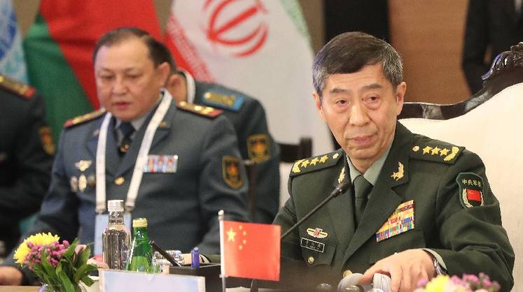 Китайский министр обороны отказался встречаться с американским коллегой
