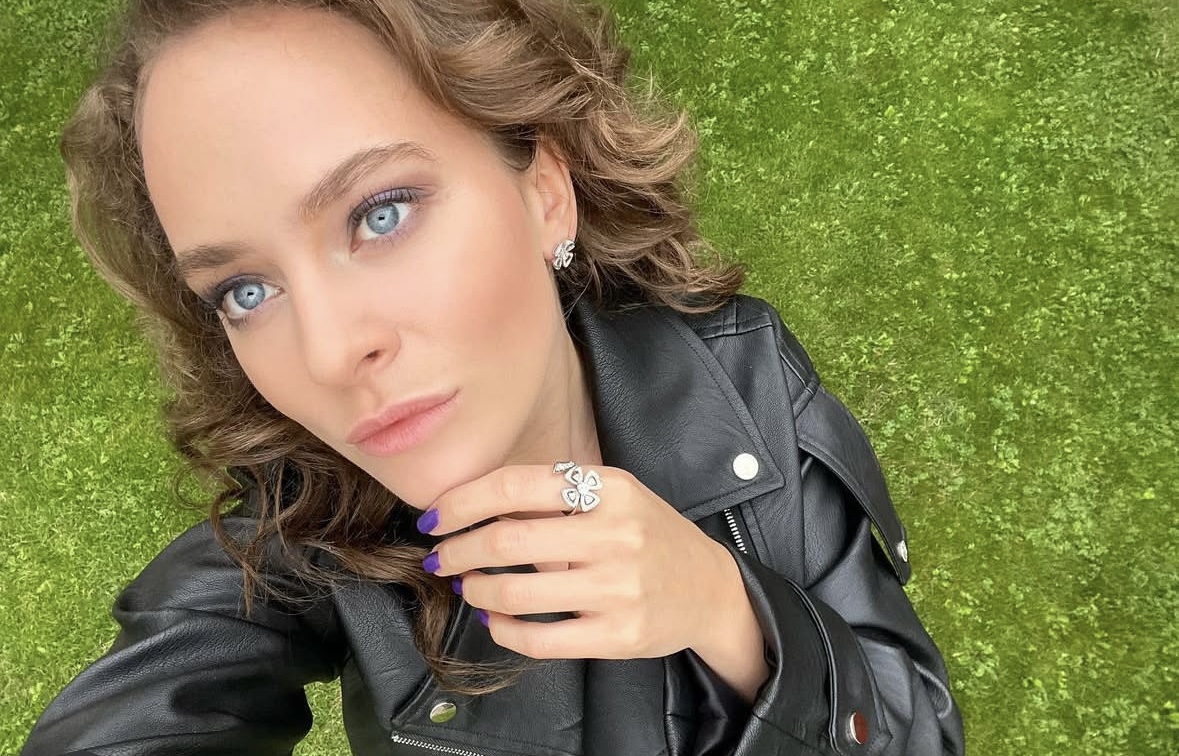 Актрису Аглаю Тарасову задержали в аэропорту Домодедово с наркотиками - что известно 