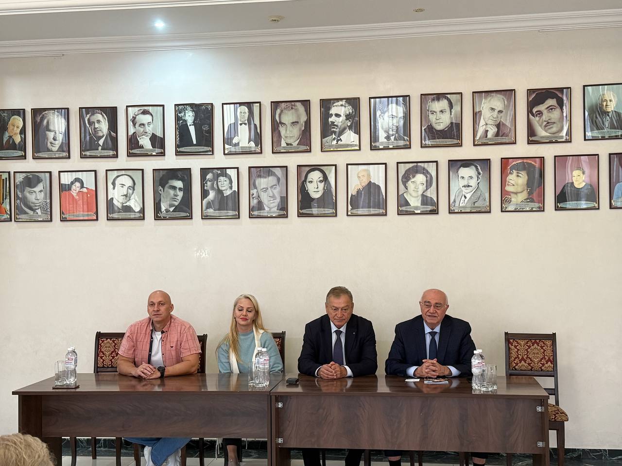 В Нальчике прошла пресс-конференция, посвящённая «Большим гастролям» Камерного музыкального театра Республики Адыгея им. А.А. Ханаху.