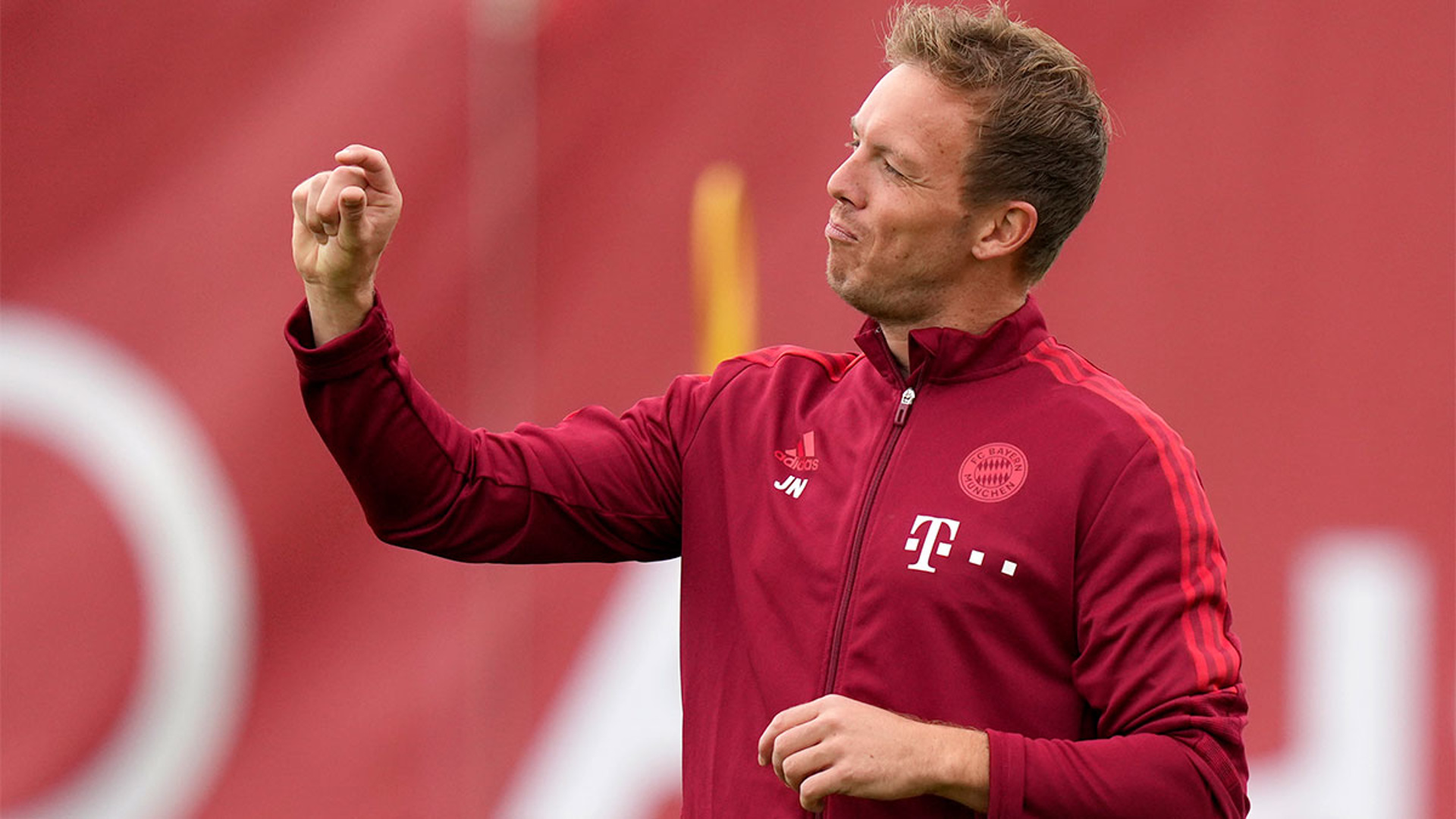 бавария тренер. бавария тренер. главный тренер мюнхенской баварии. бавария фк тренер. ханс-дитер флик тренер.