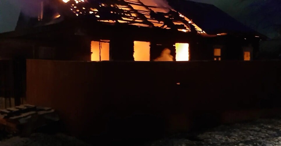 Следователи проверяют версию гибели новгородца на пожаре