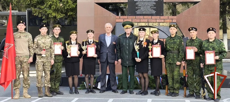 Школьники из Курганской области стали победителями на слете кадетов Уральского округа Росгвардии