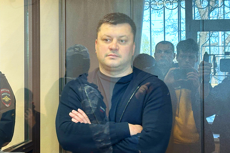 Верховный суд Башкортостана изменил меру пресечения мэру Уфы Ратмиру Мавлиеву — его отправили под домашний арест до 28 июня
