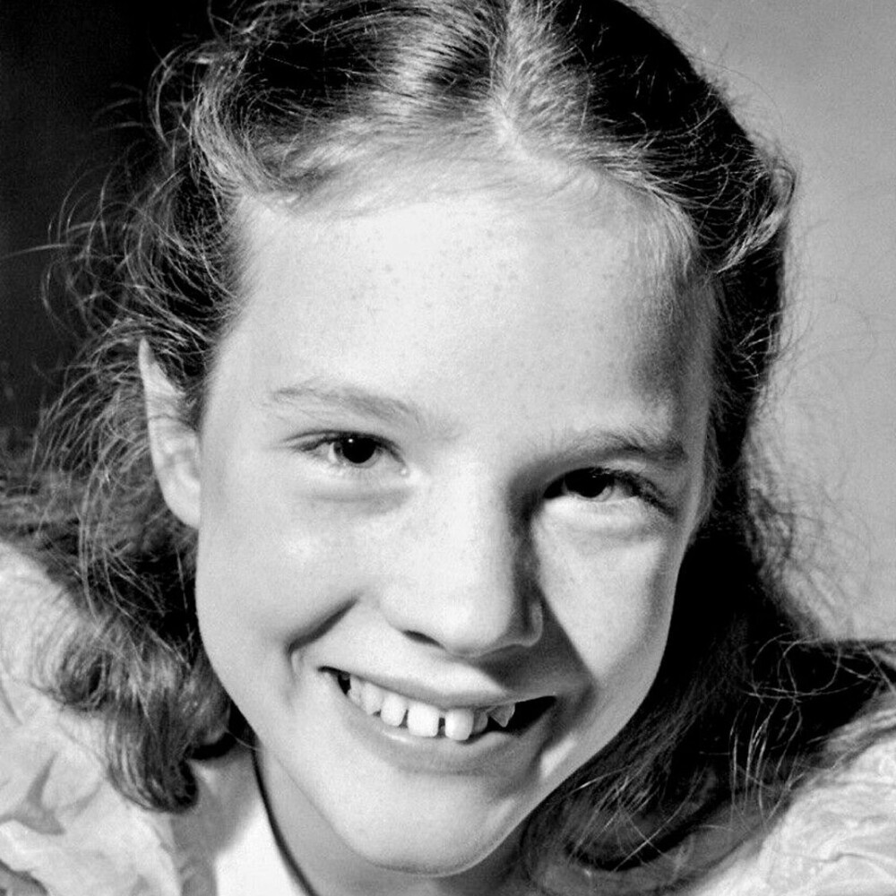 1. Джули Эндрюс в 13 лет, 1948 год: