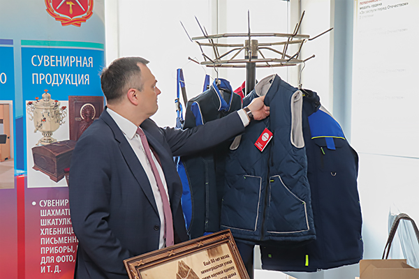 Руководство УФСИН по Тульской области совместно с членами Правительства региона приняло участие в совещании ФСИН России по вопросам взаимодействия ведомства с органами власти субъектов РФ и бизнес-сообщества по привлечению осужденных к труду