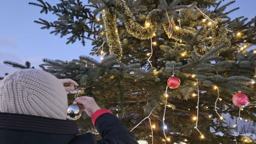 В Балабанове нарядили народную елку