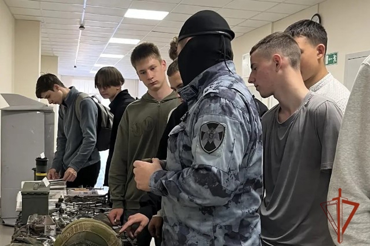 Росгвардейцы поделились историей и показали свою службу