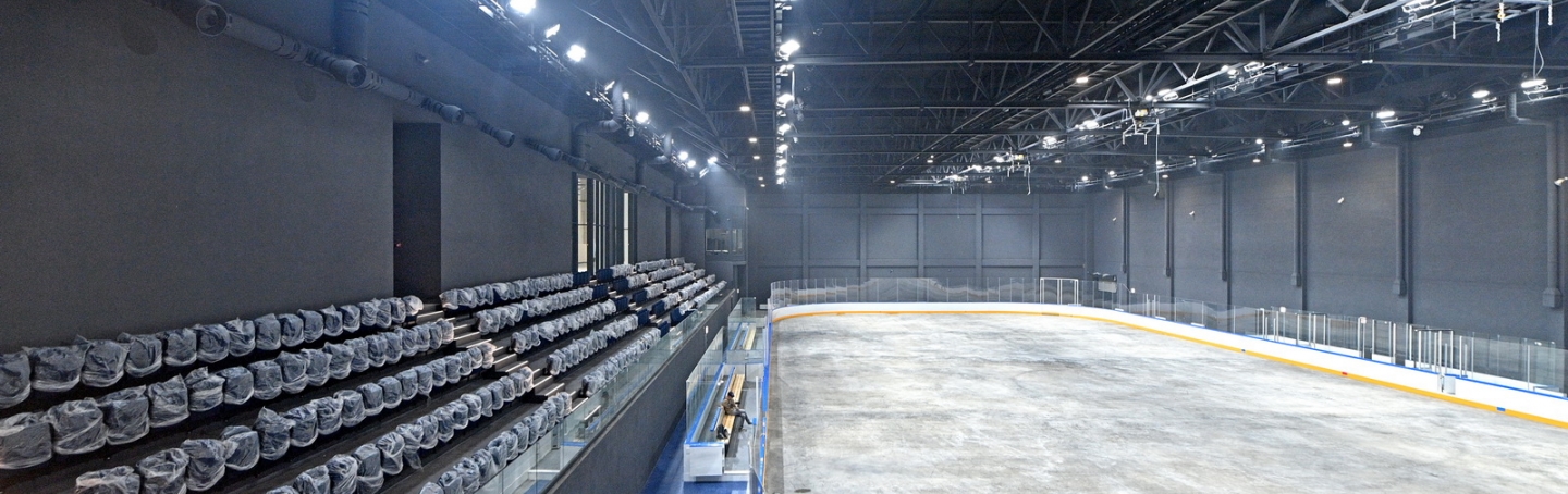 Центр фигурного катания тутберидзе в ясенево. Ледовый дворец темберидзе. Тутберидзе и глейхенгауз. Американский фигурист джонни вейр валиева. Центр фигурного катания тутберидзе в ясенево.