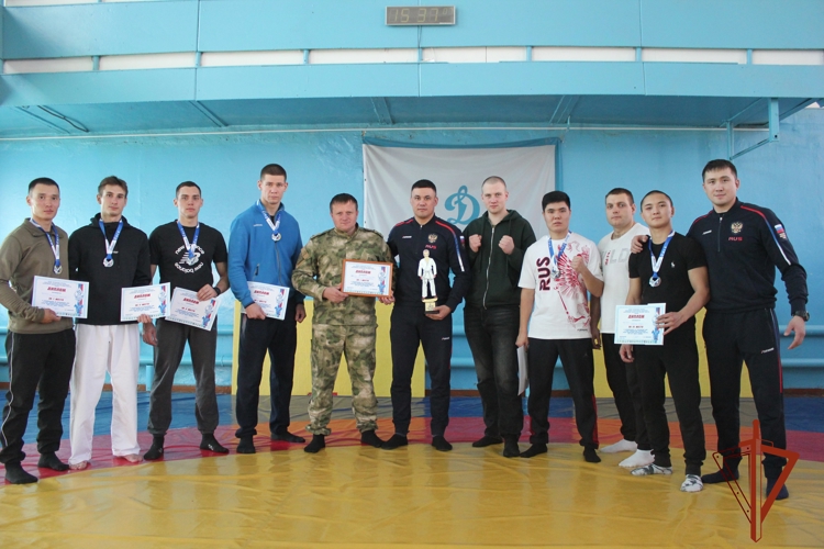 Команда Росгвардии заняла первое место на турнире ВФСО «Динамо» по рукопашному бою в Омске