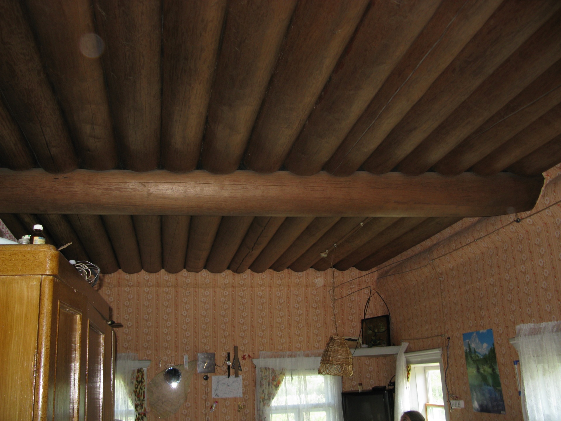 Potolok-iz-zelnyh-brevenKortkerosskii-raion.jpg