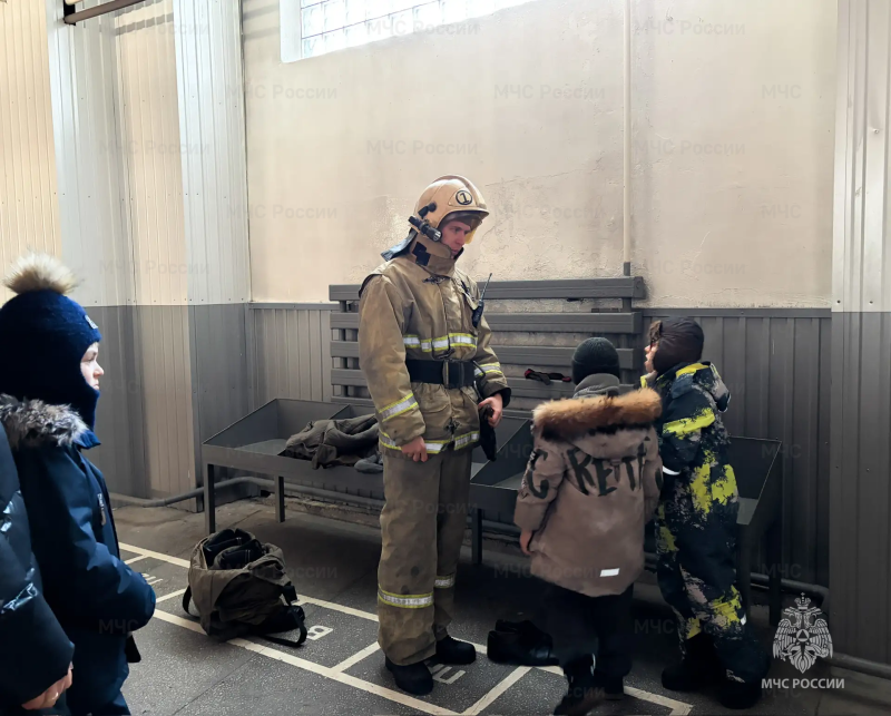 Воспитание мужества: дети погрузились в реальность пожарно-спасательной службы
