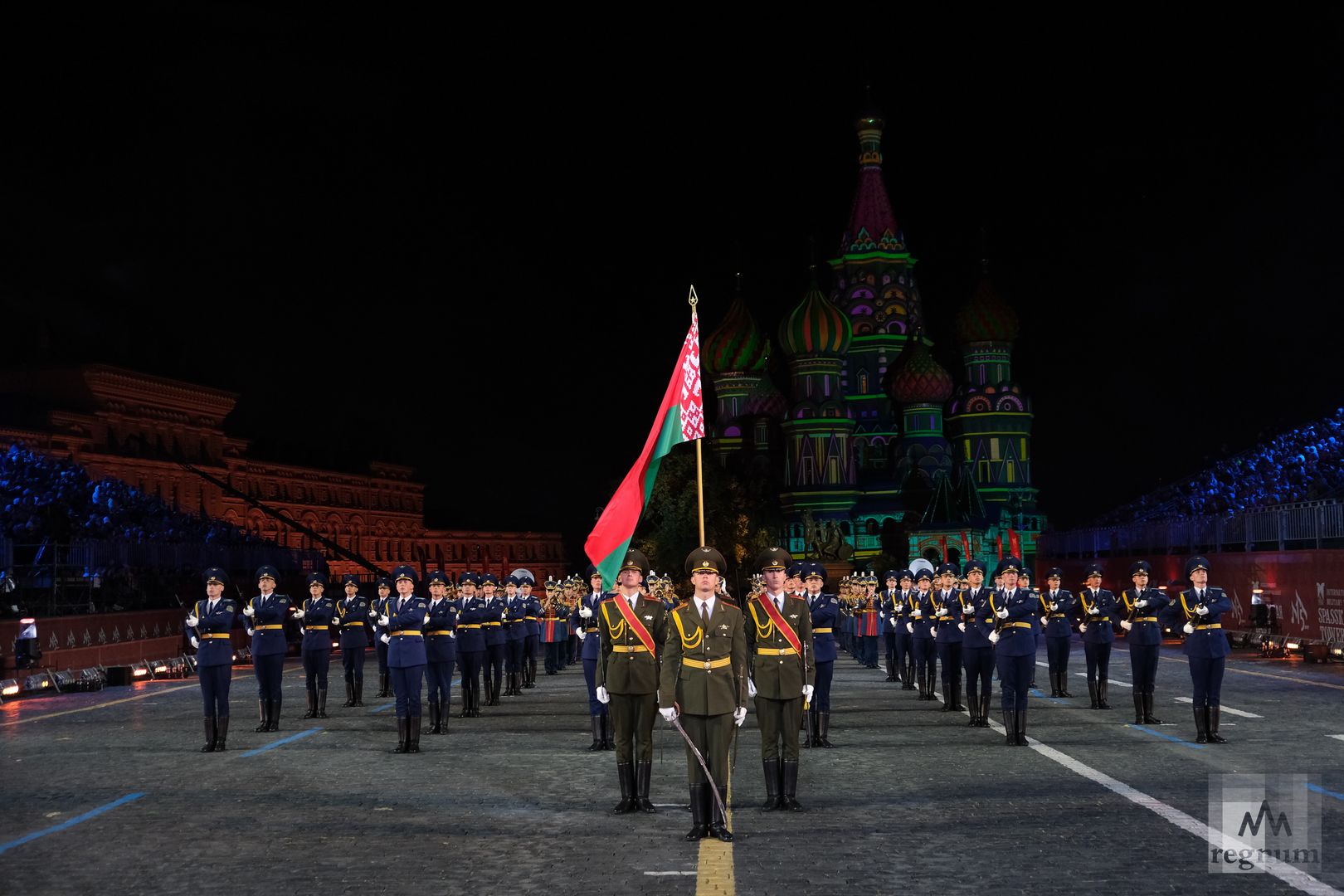 Выступление оркестра и роты Почетного караула Вооруженных сил Белоруссии