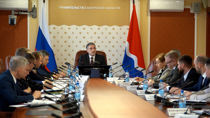 Аварий становится меньше: в правительстве региона прошло совещание по вопросам безопасности дорожного движения - gtrkamur.ru