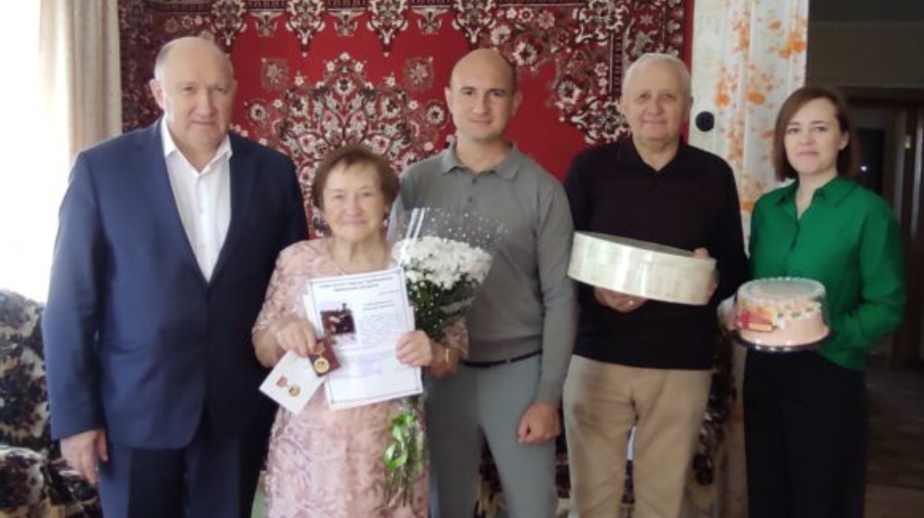 Почётный гражданин Трубчевска Антонина Соболева отпраздновала 95-летний юбилей