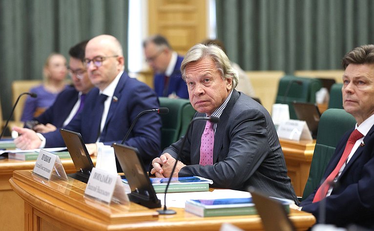 Алексей Пушков