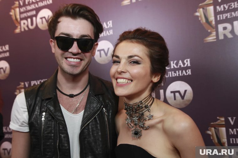 Сати Казанова является заслуженной артисткой Республики Адыгея, Карачаево-Черкесской Республики и Кабардино-Балкарской Республики