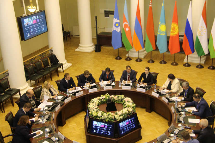 В Таврическом дворце обсудили электоральные процессы стран СНГ и Латинской Америки