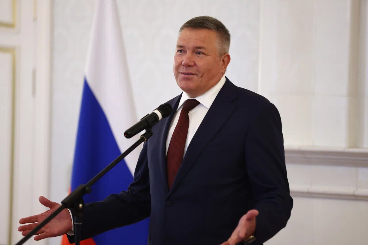 сенаторы от новых регионов россии. новый сенатор. кирилл бурбак. виктор смирнов сенатор. новый сенатор.