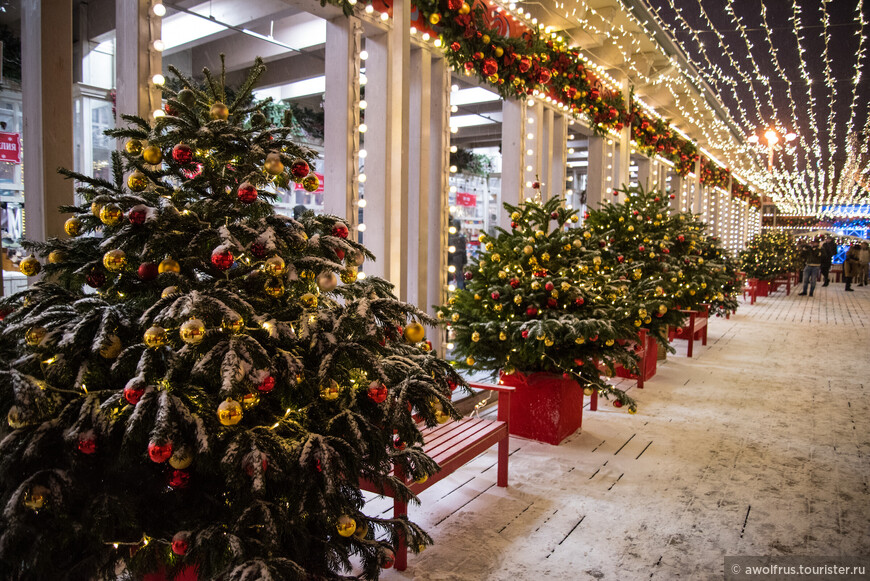 Новогодняя снежная Москва