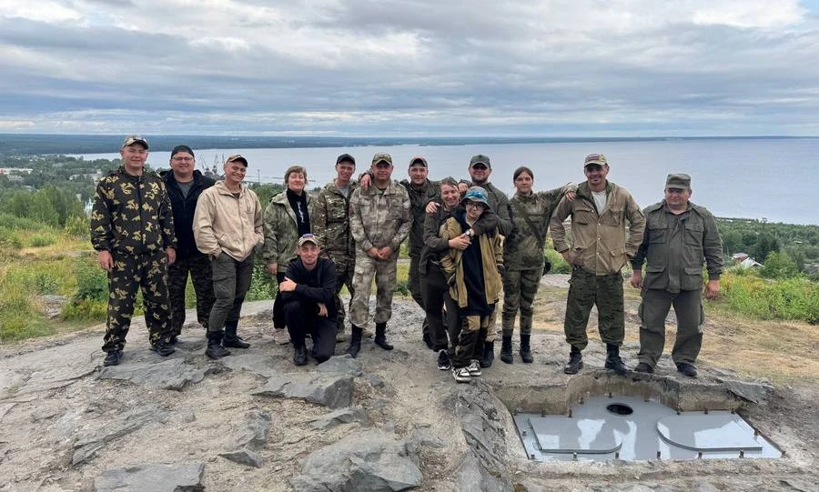 Орловские приставы приняли участие в акции «Вахта Памяти»
