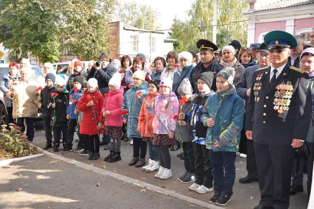 В Курской области открыли 2 мемориальные доски в память о земляках