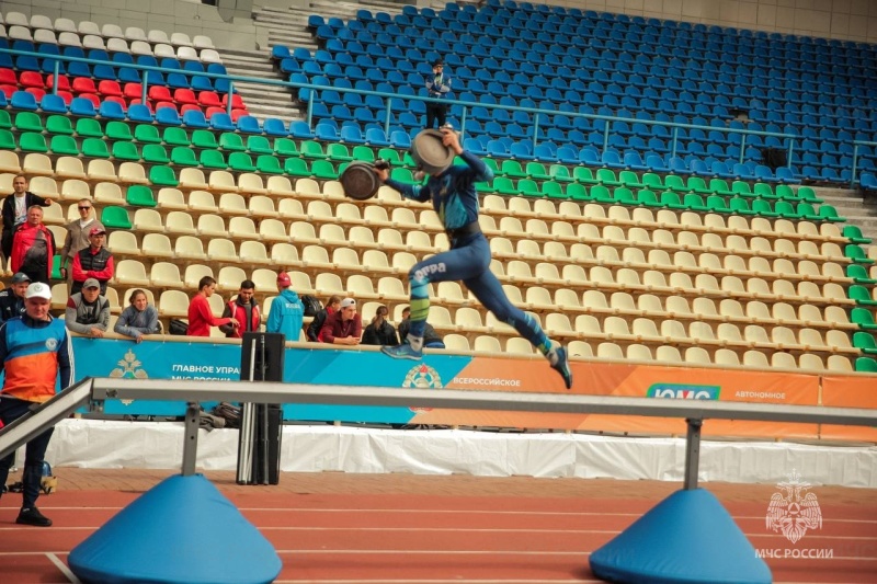 Третий день чемпионата и первенства МЧС России по пожарно-спасательному спорту