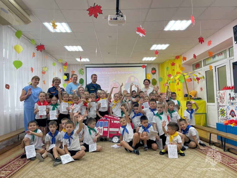 Занятие по пожарной безопасности прошло в Ембаевском детском саду