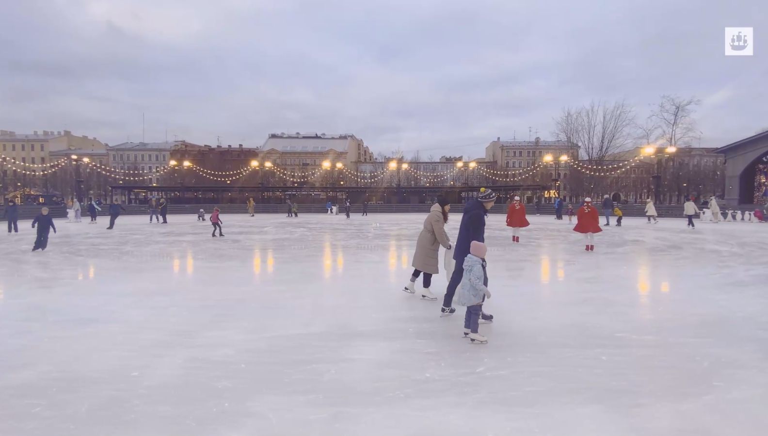 каток в парке 300 летия спб