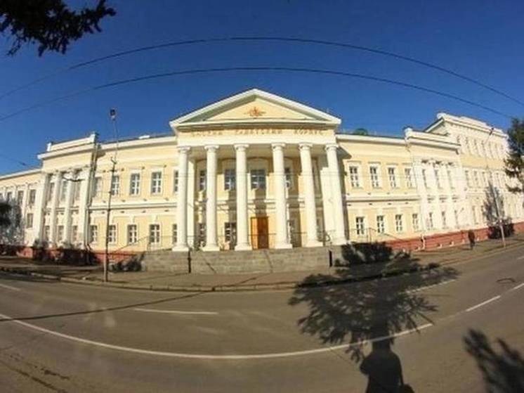 Экс-губернатора Омской области предложил альтернативу гостинице в кадетском корпусе