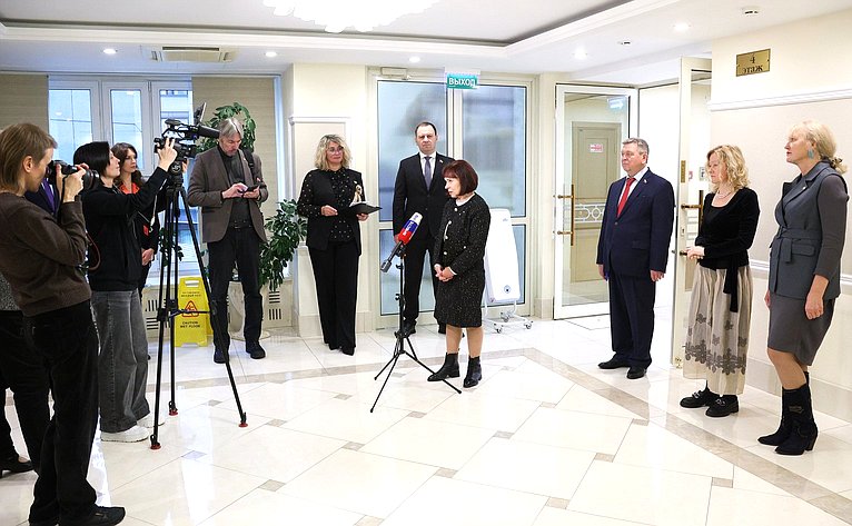 Открытие выставки работ Московского союза художников «Победа за нами»