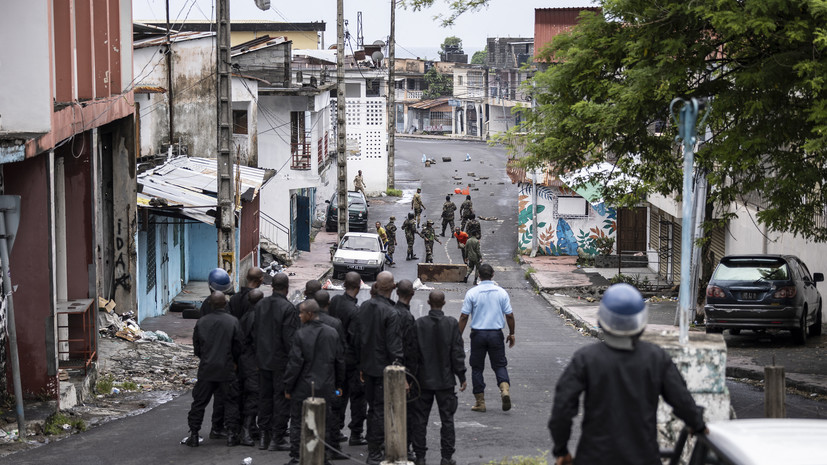 На Коморских островах оппозиция начала беспорядки из-за результатов выборов