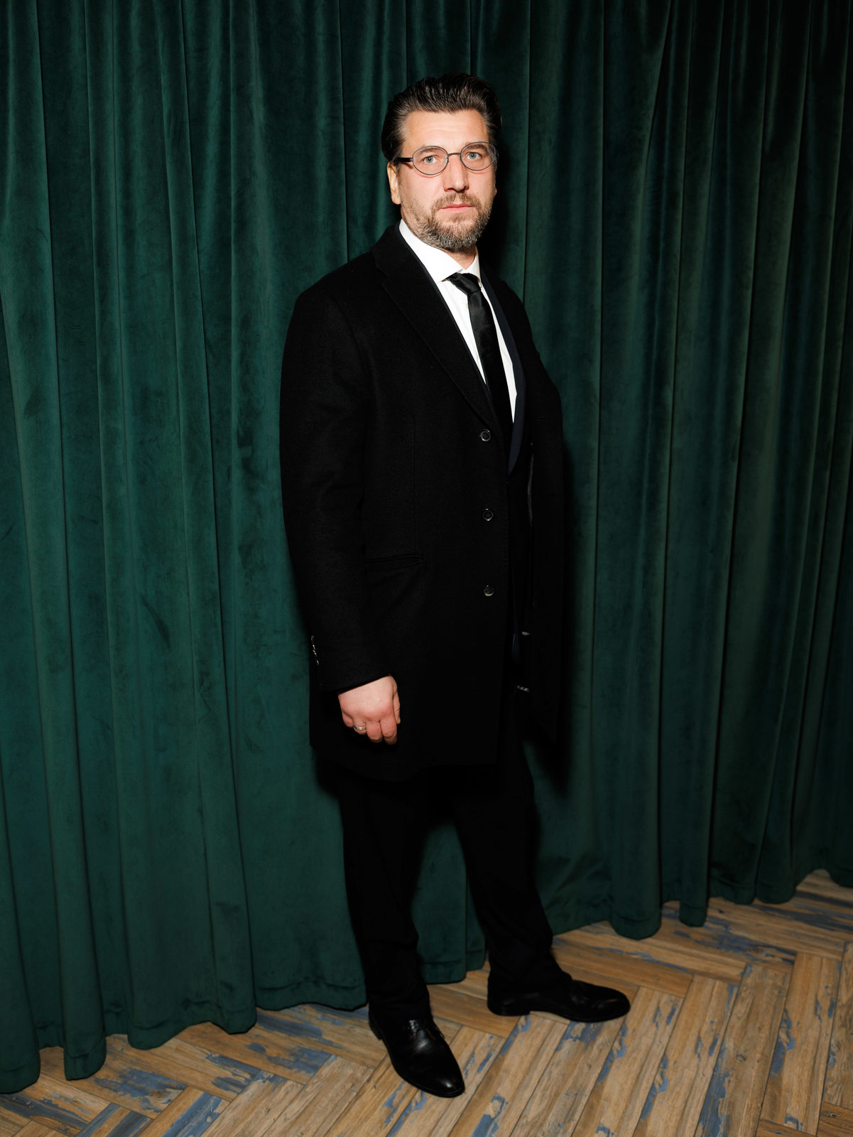 Изгои: Амалия Мордвинова, Александр Устюгов и Евгения Ахременко