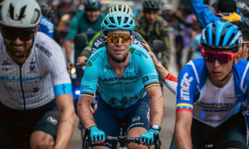 Гонщик «Астаны» финишировал 22-м на первом этапе «Тура Объединенных Арабских Эмиратов»