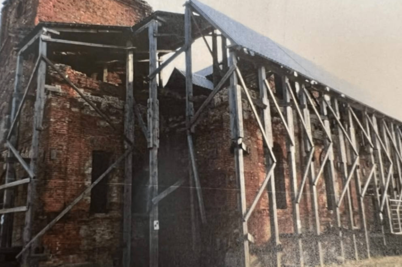 В Ленобласти заключили контракт на противоаварийные работы в церкви Николая Чудотворца XIX века