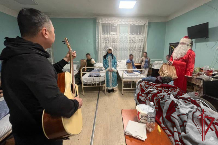 В Бурятии росгвардейца поблагодарили за выступление в госпитале