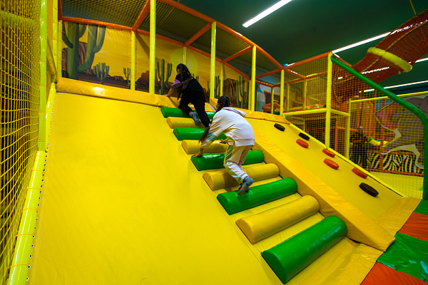 Ковбой парк улан удэ. Ковбой парк улан удэ. Игровой центр ковбой парк улан-удэ. Игровой центр ковбой парк улан-удэ. Ковбой парк детский игровой центр улан-удэ.