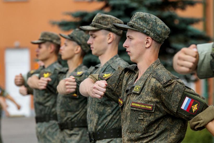Первая строевая подготовка Преображенского полка, роты Почётного караула и военного оркестра весеннего призыва