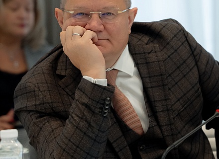 Минстрой 29.10.25 (94)_resized.jpg