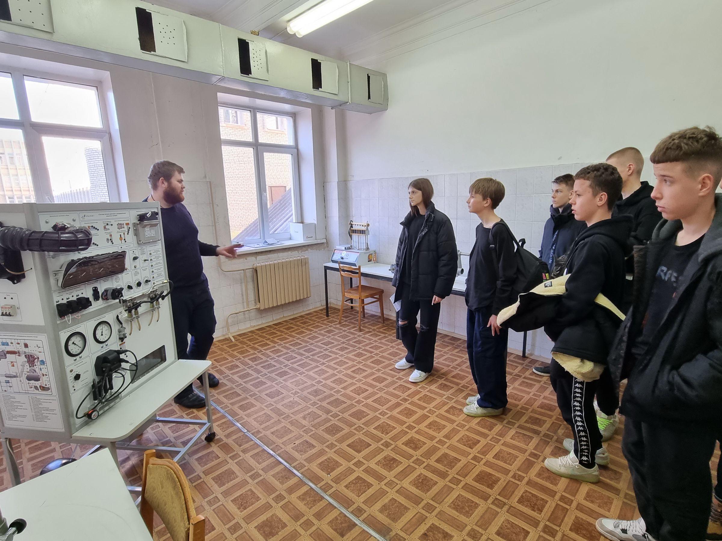 День открытых дверей баннер. Технический день. Бнту день открытых дверей 2024. День открытых дверей плакат. День открытых дверей в вузах.