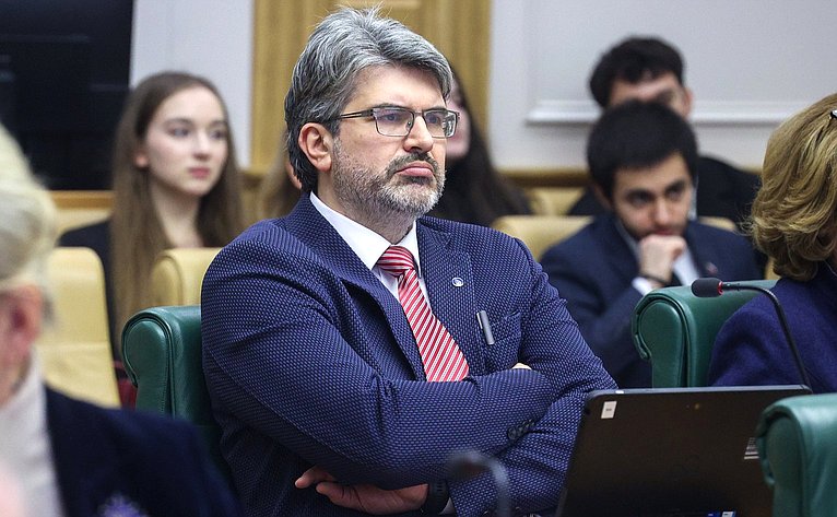 Заседание Совета по вопросам развития Сибири при Председателе Совета Федерации на тему «Сибирская экономика – от сырьевой к высокотехнологичной»