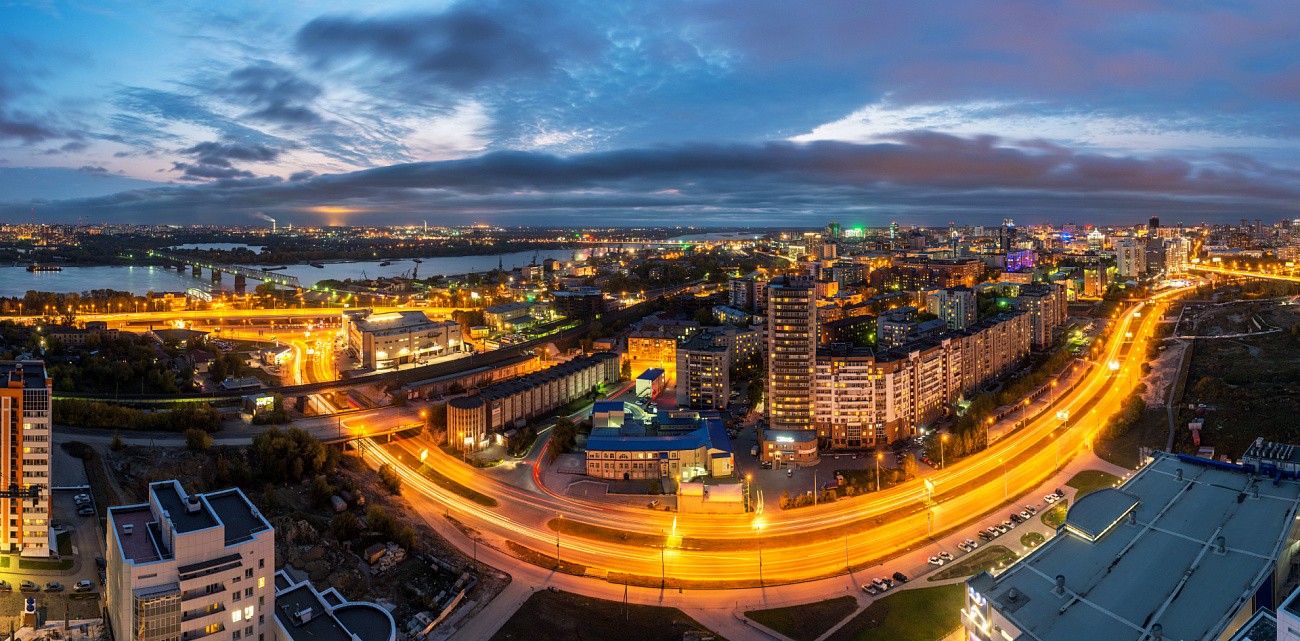 Тепло в новосибирске. Панорама Новосибирск. Ночной Новосибирск панорама. Панорама улиц Новосибирск. Новокузнецк gelio.