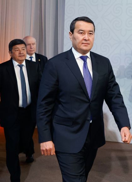 Председатель Совета глав правительств СНГ, премьер-министр Казахстана Алихан Смаилов. (на первом плане)
