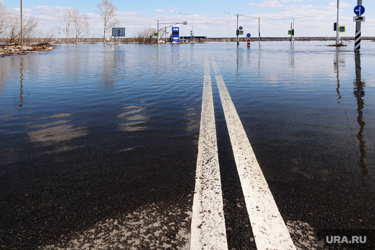 Мост Бурова-Петрова и шоссе Тюнина. Курган, паводок, наводнение, потоп, дорога