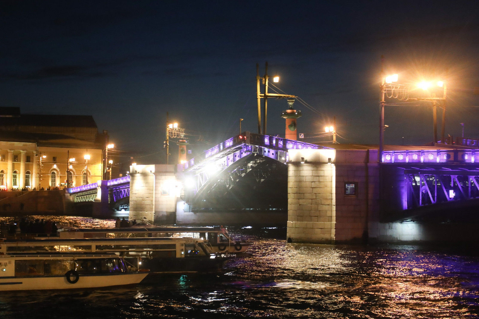 как разводят мосты в санкт петербурге