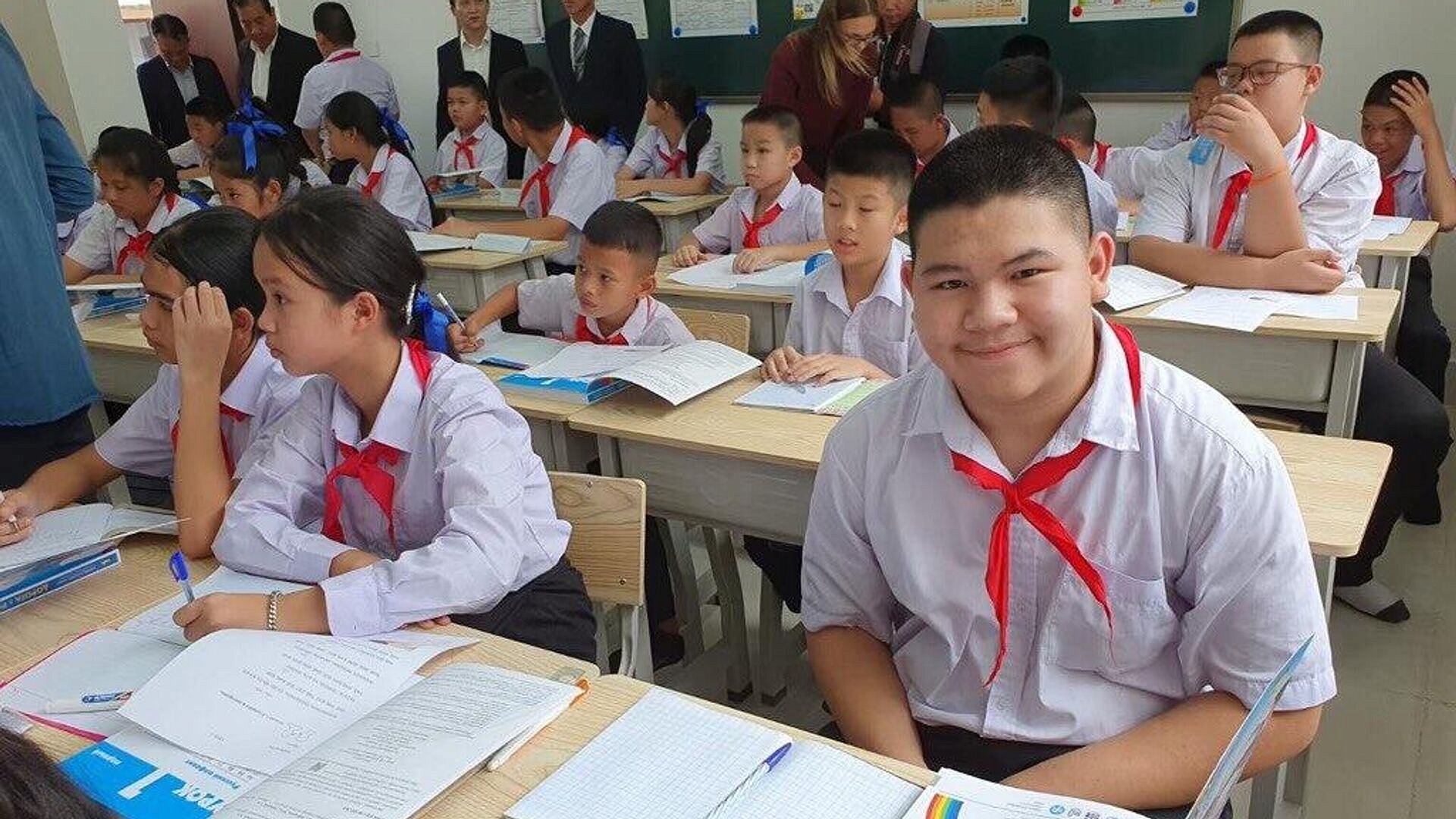 В школах Лаоса появились книги на русском языке, заявил глава Русского дома