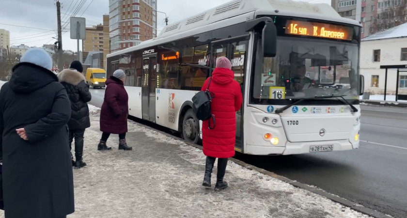 В минтрансе пояснили кировчанам, почему автобусы в Нововятск нарушают расписание